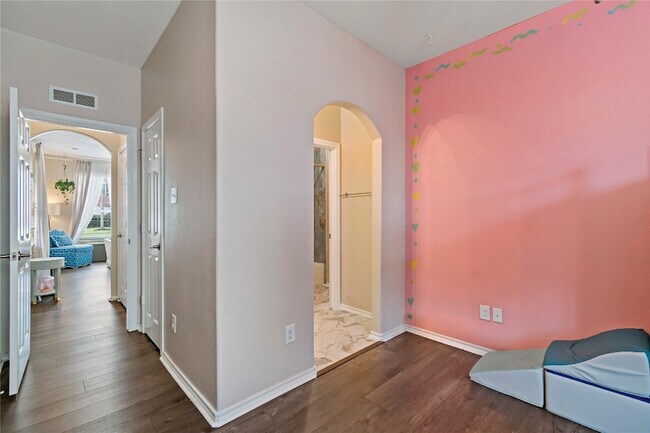 Building Photo - 13601 May Pine Ct