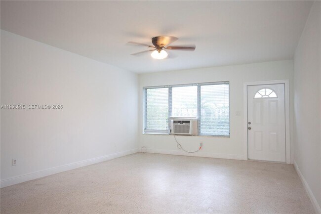 Building Photo - 1050 92nd St