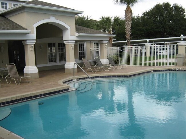 Building Photo - Beautiful 2/2 Relaxing Courtyard Balcony V...