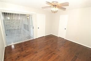 Building Photo - 10303 Long River Dr