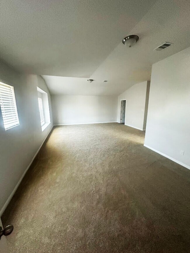 Building Photo - 4802 Drifter Oaks