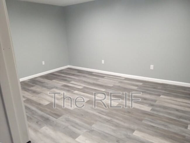 Building Photo - 4477 Soya Ave