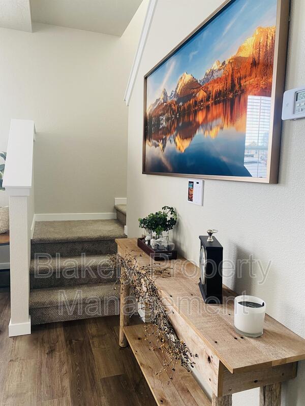 Building Photo - 5929 S Boddington Ln