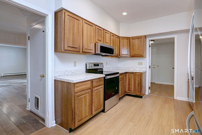 Building Photo - 5160 Madison Ave