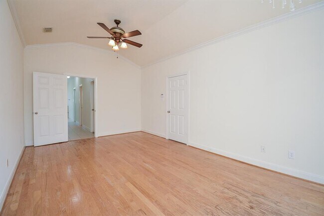 Building Photo - 16407 N Eldridge Pkwy