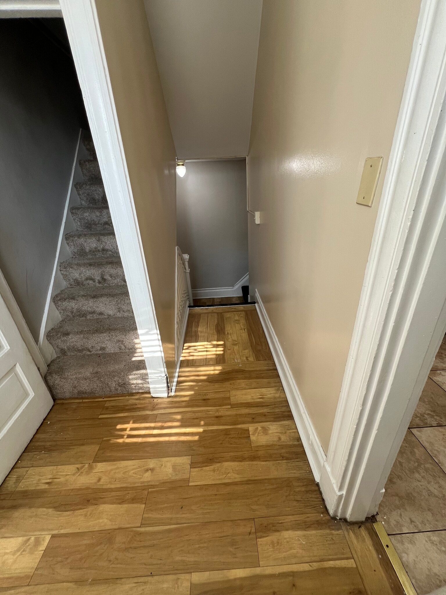 Landing - 5108 Silver St