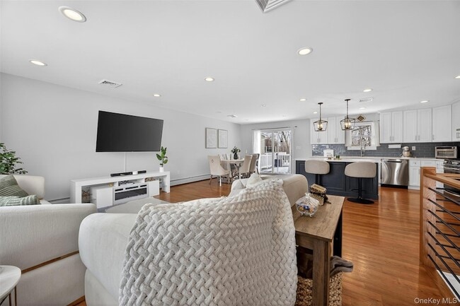 Building Photo - 4 Millard Cir