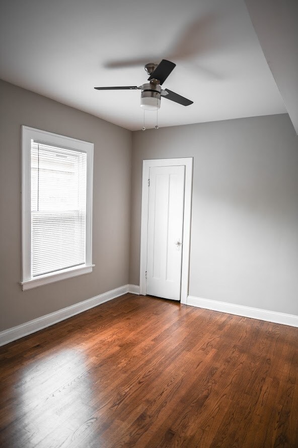 Building Photo - 5349 W Byron St