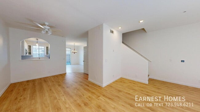Building Photo - 18347 Saticoy St