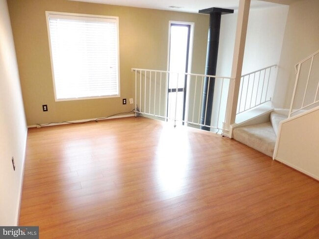 Building Photo - 9633 Brassie Way