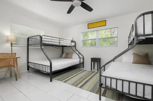 Building Photo - 2539 Trinidad St