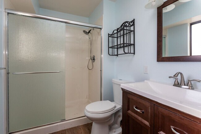 Building Photo - 7673 Safari Cir