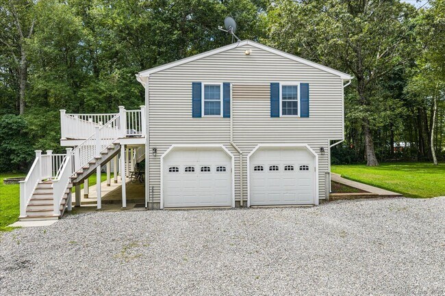 Building Photo - 128 Sharp Hill Rd
