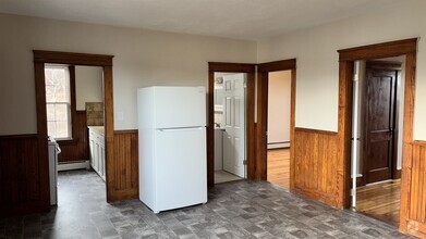 Building Photo - Newly Remodeled 3 Bedroom w/ double parlor