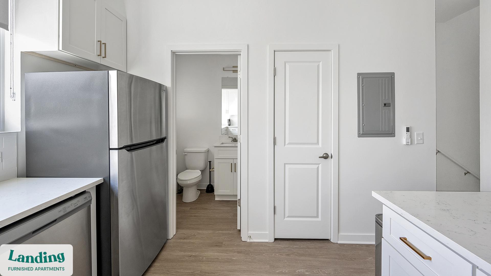 Building Photo - 2708 Old Lebanon Pike