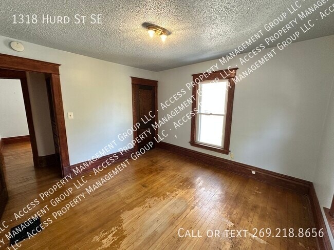Building Photo - 1318 Hurd St SE