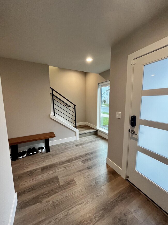 Building Photo - 4179 SE 68th Ave