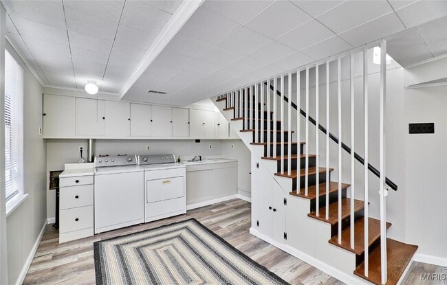 Building Photo - 8138 Halifax Dr