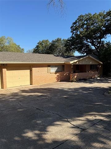 Building Photo - 7013 Meadowbrook Dr
