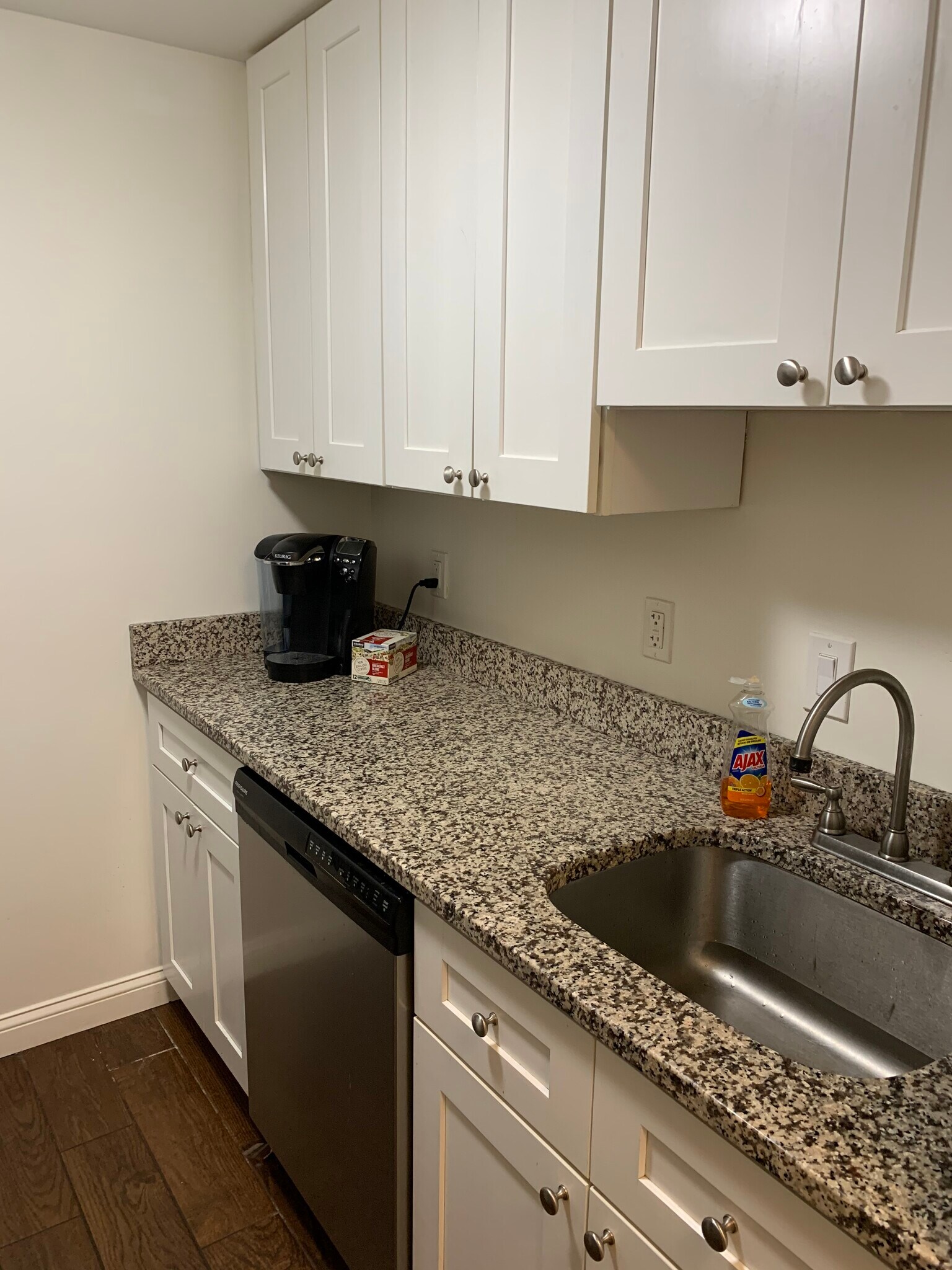 Building Photo - 303 Lowell St