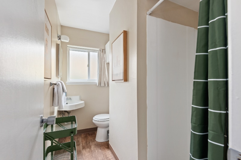 Building Photo - 5248 SE Stark St