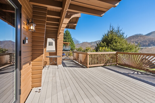 Building Photo - 168 Valley Creek Dr