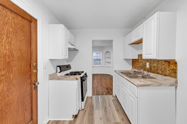 Building Photo - 3474 Daleford Rd