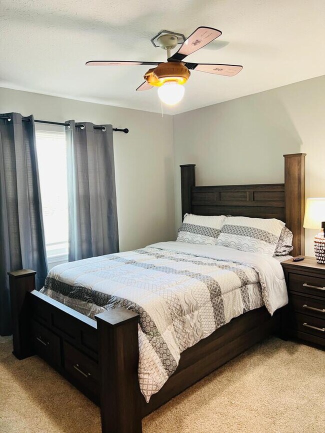 Building Photo - Furnished pillory way beauty