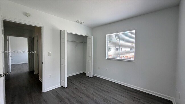 Building Photo - 17333 NW 7th Ave