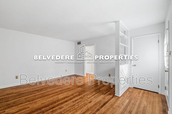 Building Photo - 4017 Wexford Dr