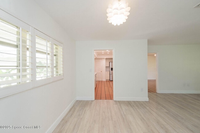 Building Photo - 508 Poinsettia Rd