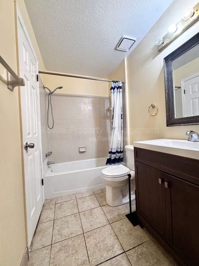 Building Photo - 930 Northern Dancer Way