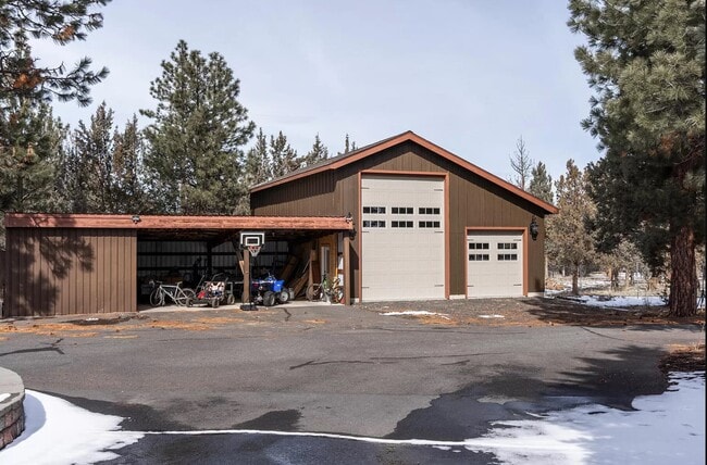 Building Photo - 63635 Johnson Rd