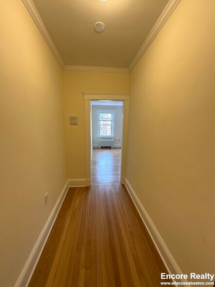 Building Photo - 22 Chauncy St