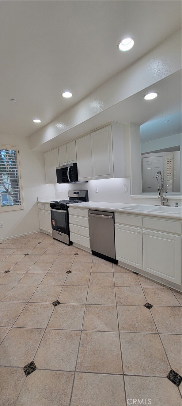 Building Photo - 1016 Timberwood