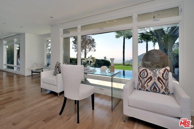 Building Photo - 2439 Carman Crest Dr