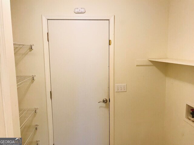 Building Photo - 1024 Greenwillow Dr