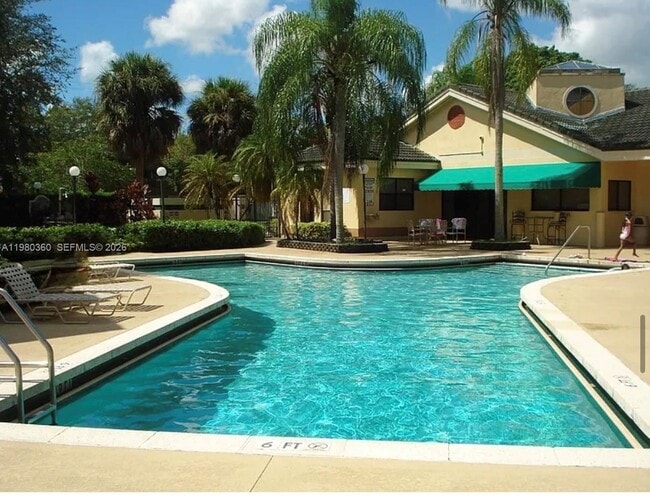 Building Photo - 9999 Summerbreeze Dr