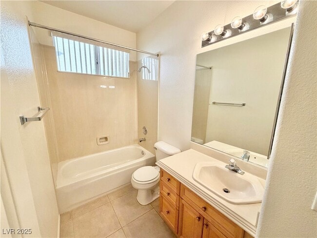 Building Photo - 2842 Altair St