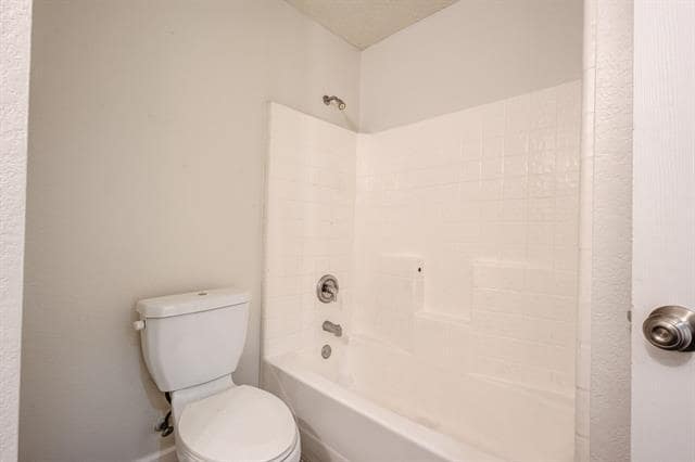 Building Photo - 7133 Amber Dr