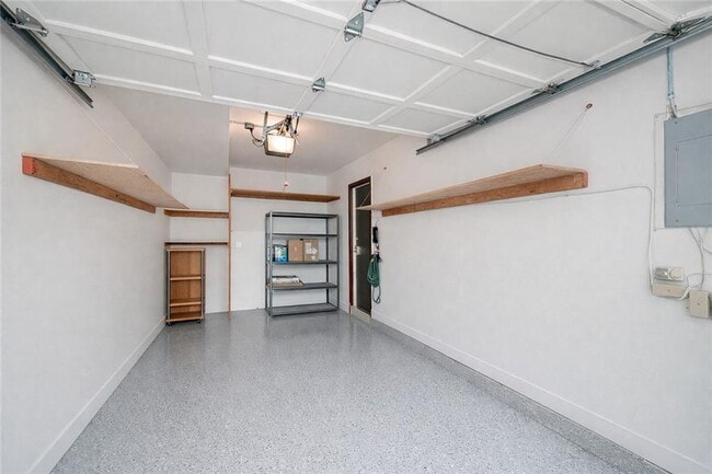 Building Photo - 709 Correll Ave