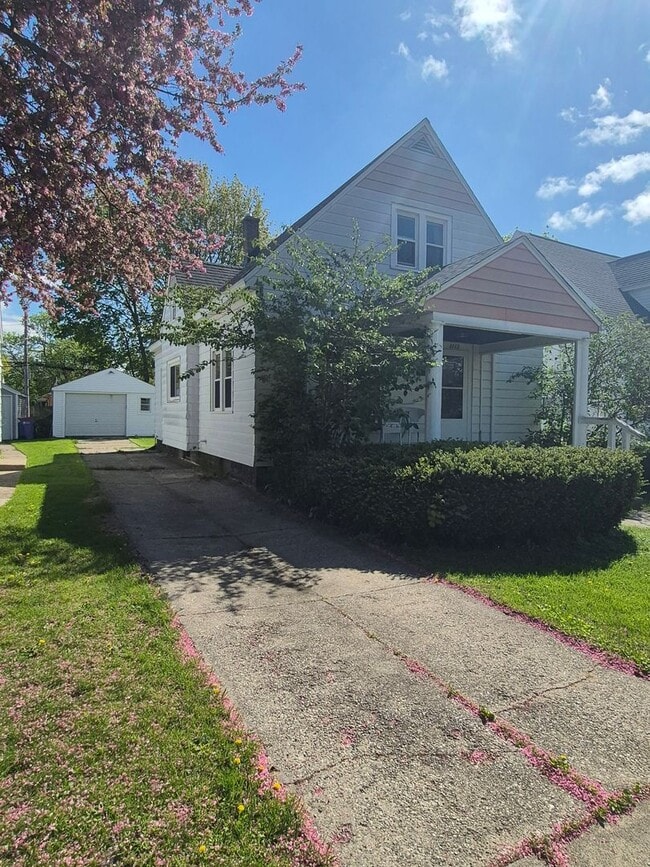 Building Photo - Cute 3 Bed House in a Great Location
