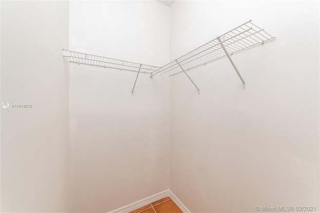 Building Photo - 632 SW 107th Ave