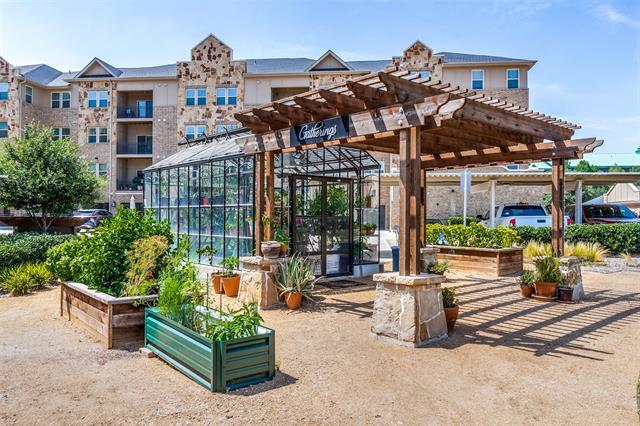 Building Photo - 1735 Wittington Pl