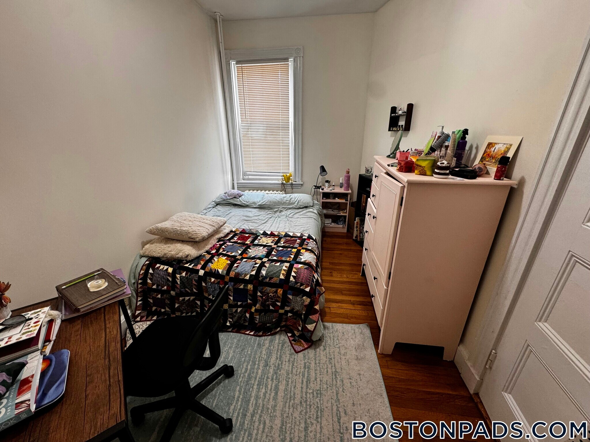 Building Photo - 75 Elmira St