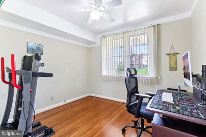 Building Photo - 9959 Ferndale St