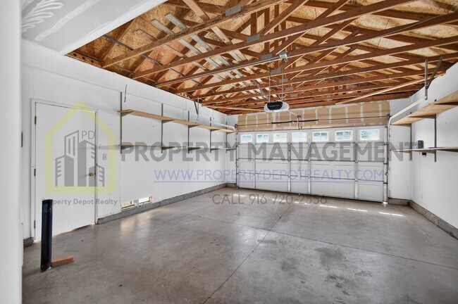 Building Photo - Charming 3-Bedroom Home with 2 Baths