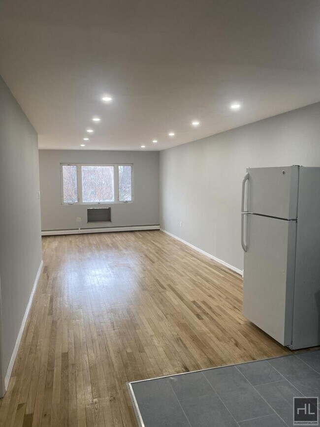 ARVERNE BOULEVARD 5733 Arverne Blvd Queens NY 11692 Apartment Finder