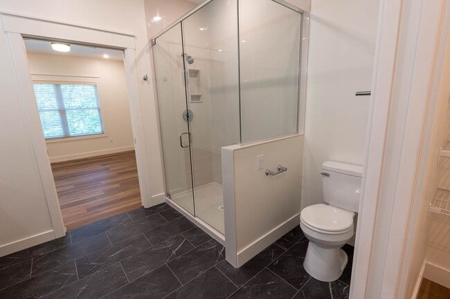 Building Photo - New Construction 4bd/3ba Townhouse