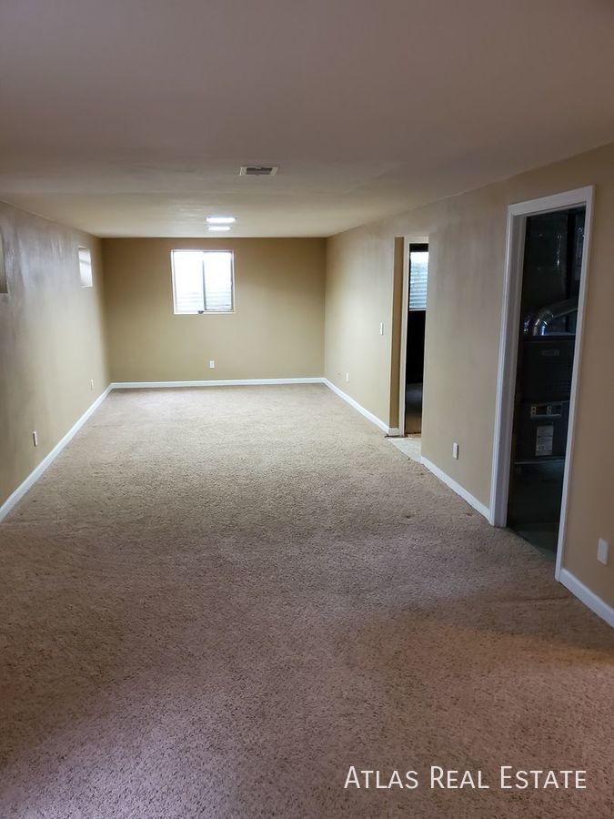 Building Photo - 2252 S Memphis St